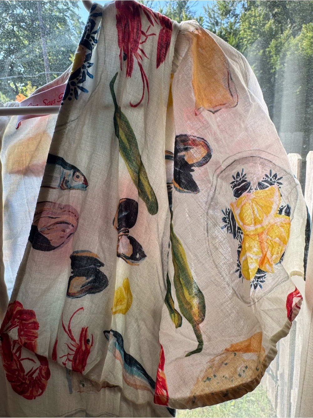 Lisa Says Gah White Seashell & Floral Print V-Neck Dress - Picture 2 of 2